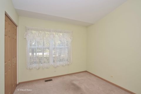 Tiny photo for 1561 Cumberland Parkway, Algonquin, IL 60102 (MLS # 12498844)