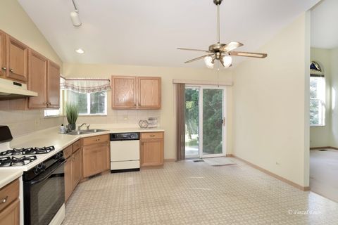 Tiny photo for 1561 Cumberland Parkway, Algonquin, IL 60102 (MLS # 12498844)