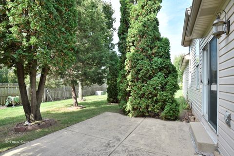 Tiny photo for 1561 Cumberland Parkway, Algonquin, IL 60102 (MLS # 12498844)