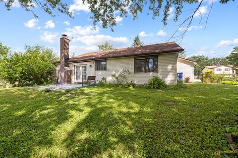 Tiny photo for 142 Cloverleaf Road, Matteson, IL 60443 (MLS # 12453140)