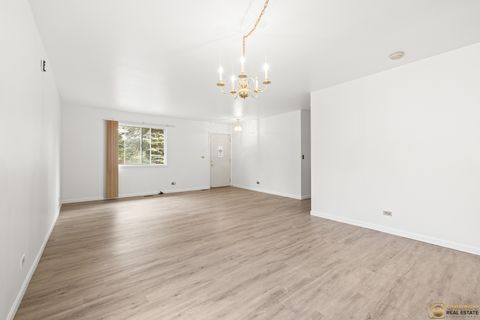 Tiny photo for 142 Cloverleaf Road, Matteson, IL 60443 (MLS # 12453140)