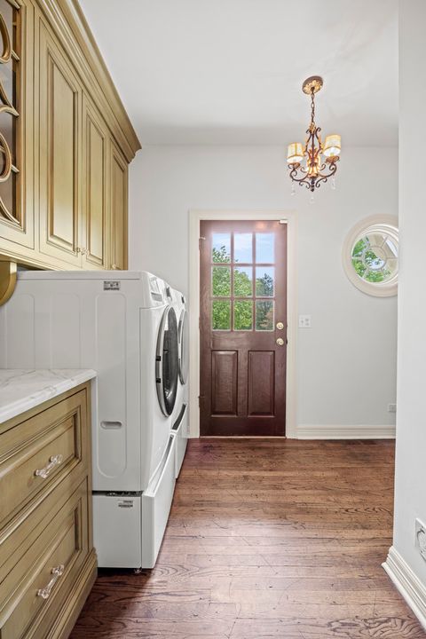 Tiny photo for 1110 Fox Glen Drive, St. Charles, IL 60174 (MLS # 12632004)