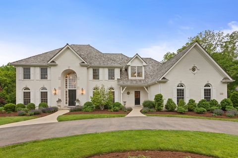 Photo of 1110 Fox Glen Drive, St. Charles, IL 60174 (MLS # 12632004)