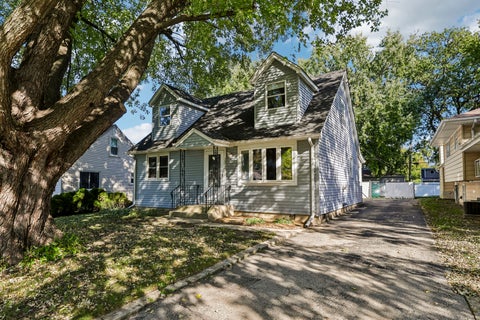 Tiny photo for 3923 N Adams Street, Westmont, IL 60559 (MLS # 12792550)