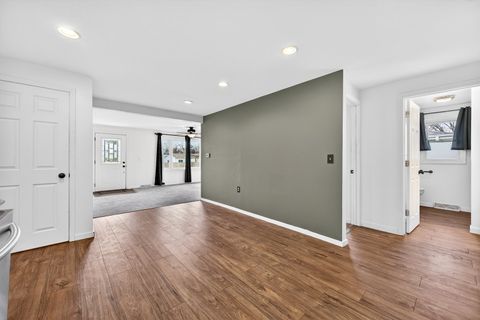 Tiny photo for 605 Belaire Drive, Washington, IL 61571 (MLS # 12602212)