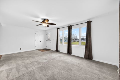 Tiny photo for 605 Belaire Drive, Washington, IL 61571 (MLS # 12602212)