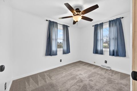 Tiny photo for 605 Belaire Drive, Washington, IL 61571 (MLS # 12602212)