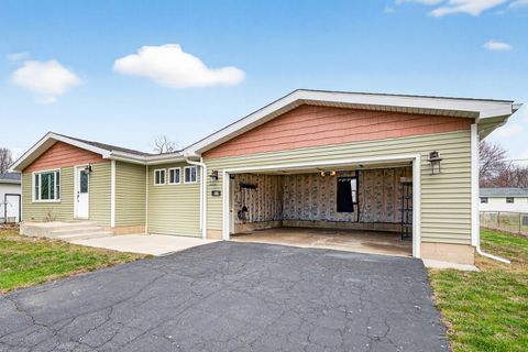Tiny photo for 605 Belaire Drive, Washington, IL 61571 (MLS # 12602212)