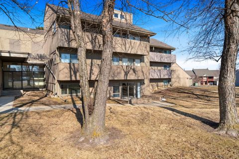 Tiny photo for 218 Bienterra Trail #2B, Rockford, IL 61107 (MLS # 12613060)
