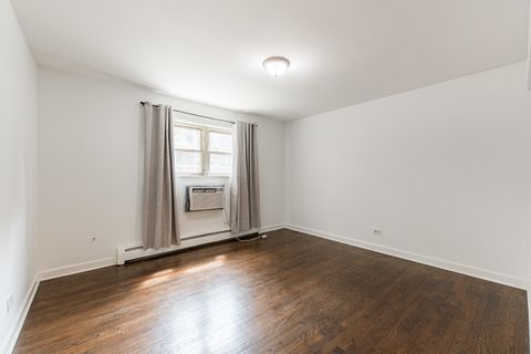 Tiny photo for 1709 W Estes Avenue #1S, Chicago, IL 60626 (MLS # 12359307)