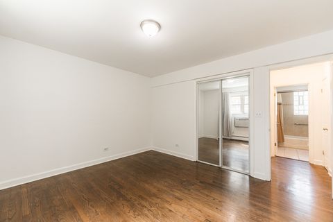 Tiny photo for 1709 W Estes Avenue #1S, Chicago, IL 60626 (MLS # 12359307)