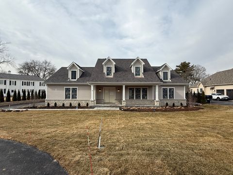 4 beds bed, 3.5 baths bath property at 230 majestic oak court, lake forest, IL 60045