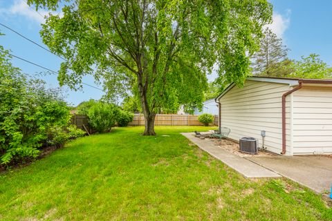 Tiny photo for 132 N Ashbury Avenue, Bolingbrook, IL 60440 (MLS # 12450742)