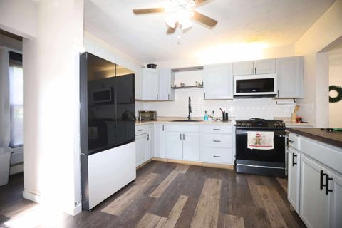 Tiny photo for 935 Marvel Avenue, Woodstock, IL 60098 (MLS # 12486636)