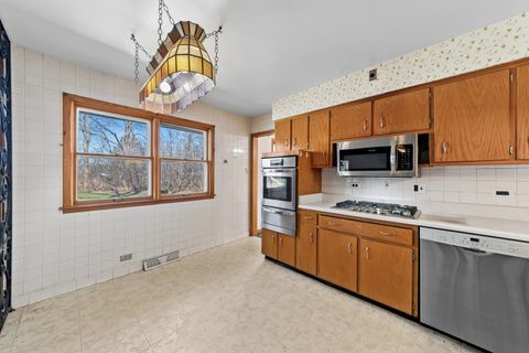 Tiny photo for 626 Burdette Avenue, Glendale Heights, IL 60139 (MLS # 12550171)