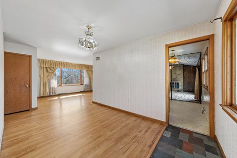 Tiny photo for 626 Burdette Avenue, Glendale Heights, IL 60139 (MLS # 12550171)