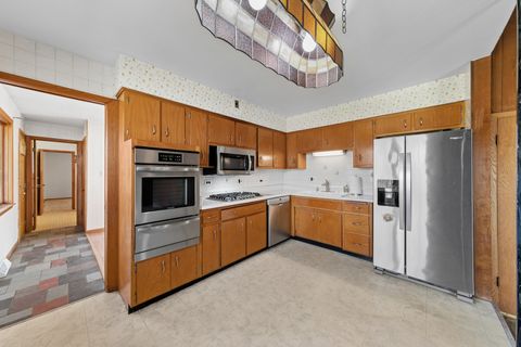 Tiny photo for 626 Burdette Avenue, Glendale Heights, IL 60139 (MLS # 12550171)