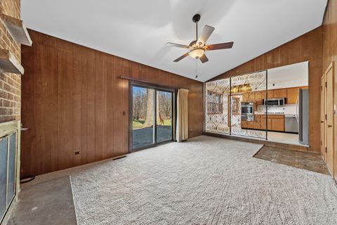 Tiny photo for 626 Burdette Avenue, Glendale Heights, IL 60139 (MLS # 12550171)