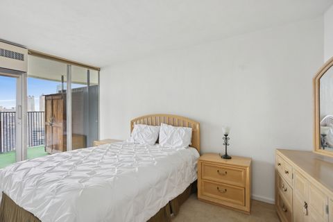 Tiny photo for 300 N State Street #5803, Chicago, IL 60654 (MLS # 12521989)