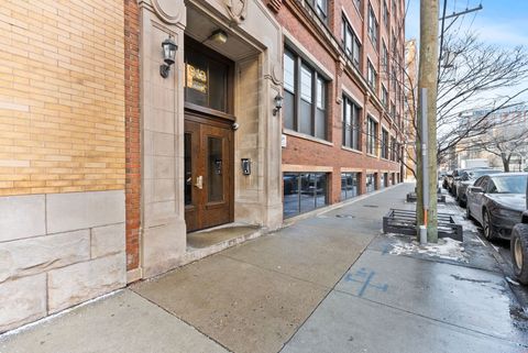 Tiny photo for 913 W Van Buren Street #4A, Chicago, IL 60607 (MLS # 12549099)