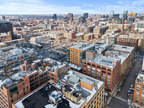 Tiny photo for 913 W Van Buren Street #4A, Chicago, IL 60607 (MLS # 12549099)