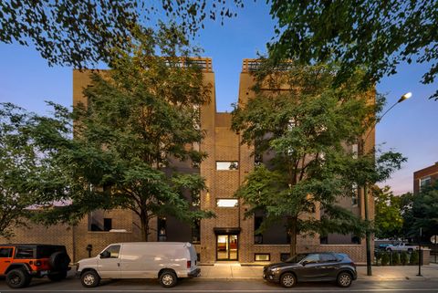Tiny photo for 1532 W Ohio Street #1, Chicago, IL 60642 (MLS # 12514083)