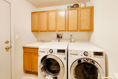 Tiny photo for 5355 Galloway Drive, Hoffman Estates, IL 60192 (MLS # 12588476)