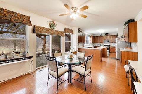 Tiny photo for 5355 Galloway Drive, Hoffman Estates, IL 60192 (MLS # 12588476)