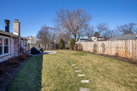 Tiny photo for 3806 Michael Lane, Glenview, IL 60026 (MLS # 12590516)