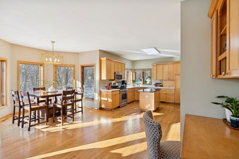 Tiny photo for 600 Crosswind Lane, Lindenhurst, IL 60046 (MLS # 12529479)