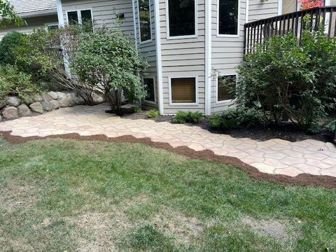 Tiny photo for 600 Crosswind Lane, Lindenhurst, IL 60046 (MLS # 12529479)