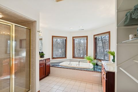 Tiny photo for 600 Crosswind Lane, Lindenhurst, IL 60046 (MLS # 12529479)