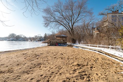 Tiny photo for 600 Crosswind Lane, Lindenhurst, IL 60046 (MLS # 12529479)