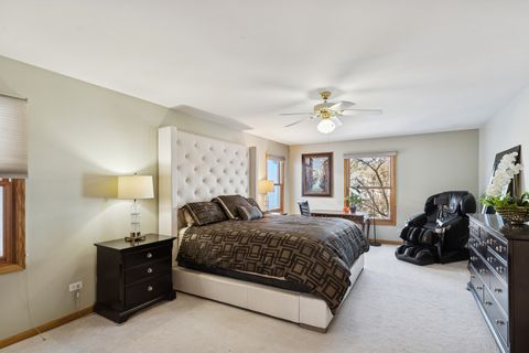 Tiny photo for 600 Crosswind Lane, Lindenhurst, IL 60046 (MLS # 12529479)