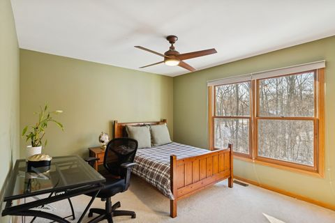 Tiny photo for 600 Crosswind Lane, Lindenhurst, IL 60046 (MLS # 12529479)