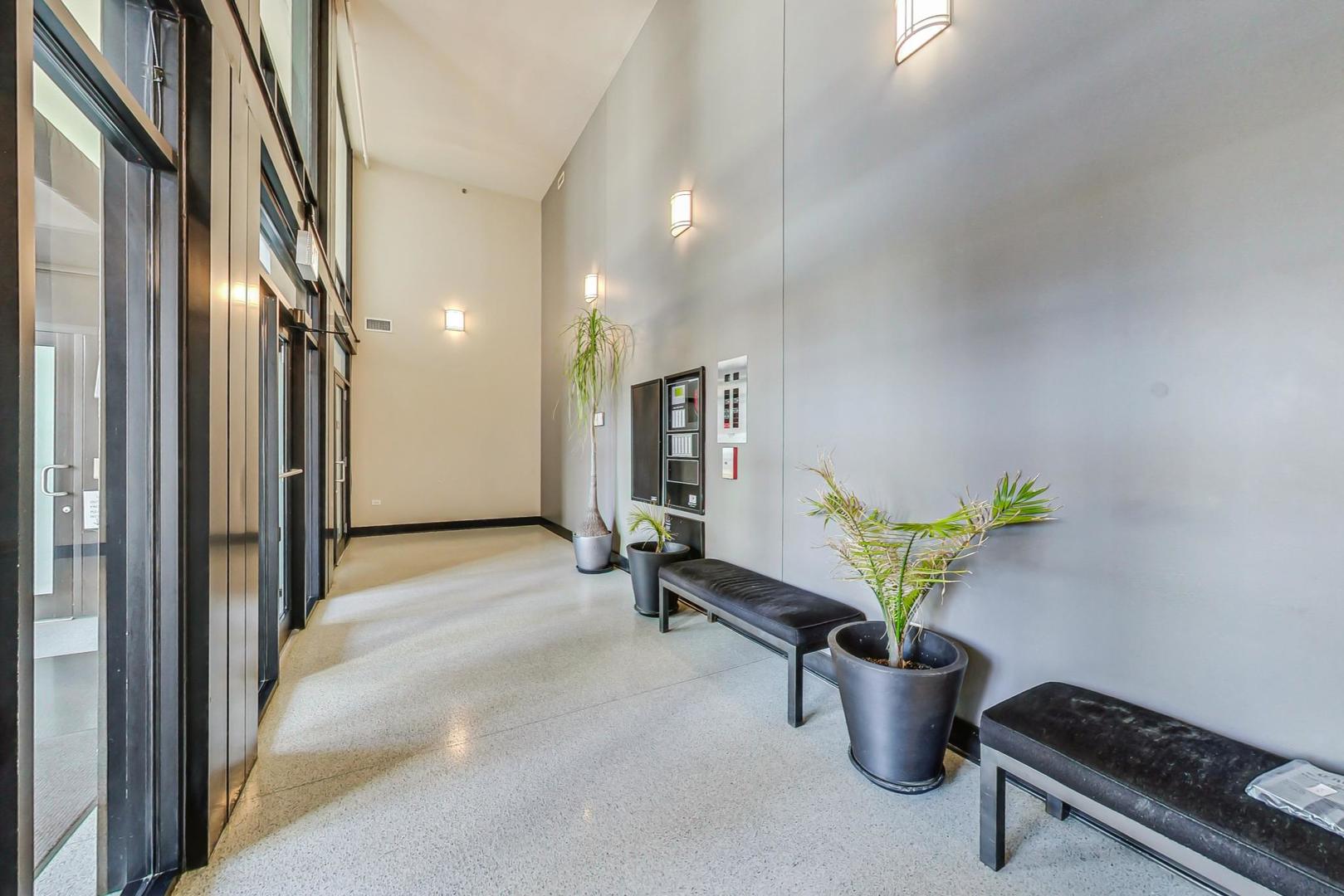 61 W 15th Street 707