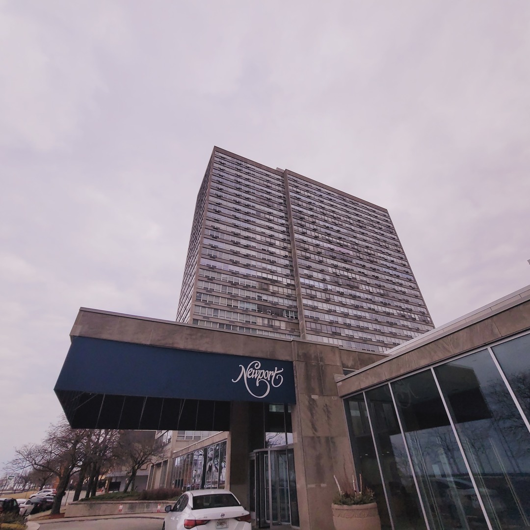 4800 S Chicago Beach Drive 1814N
