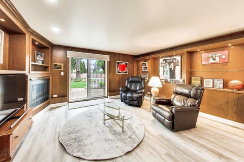 Tiny photo for 313 S Hi Lusi Avenue, Mount Prospect, IL 60056 (MLS # 12663699)