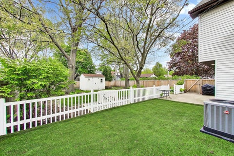 Tiny photo for 313 S Hi Lusi Avenue, Mount Prospect, IL 60056 (MLS # 12663699)