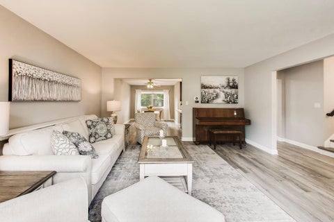 Tiny photo for 313 S Hi Lusi Avenue, Mount Prospect, IL 60056 (MLS # 12663699)