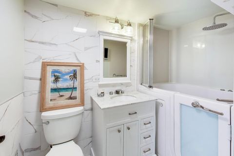 Tiny photo for 313 S Hi Lusi Avenue, Mount Prospect, IL 60056 (MLS # 12663699)