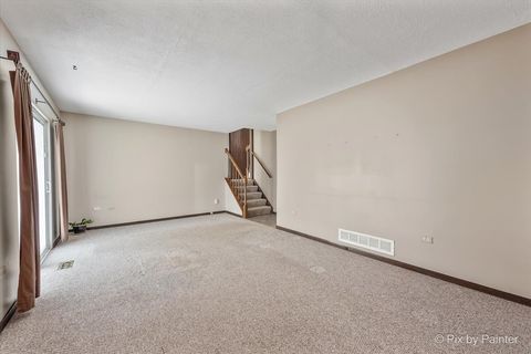 Tiny photo for 474 Briarcliff Lane, Bartlett, IL 60103 (MLS # 12393145)