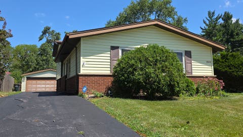 Photo of 314 Sheridan Street, Park Forest, IL 60466 (MLS # 12721880)