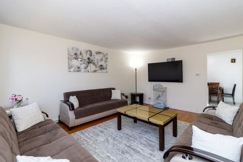 Tiny photo for 8914 La Crosse Avenue #2S, Skokie, IL 60077 (MLS # 12424160)