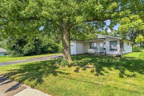 Tiny photo for 106 Thornton Street, Lockport, IL 60441 (MLS # 12746861)