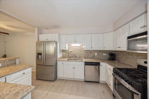 Tiny photo for 425 Home Avenue #1g, Oak Park, IL 60302 (MLS # 12702342)