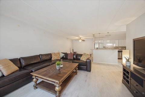 Tiny photo for 425 Home Avenue #1g, Oak Park, IL 60302 (MLS # 12702342)
