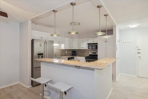Tiny photo for 425 Home Avenue #1g, Oak Park, IL 60302 (MLS # 12702342)