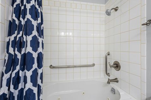 Tiny photo for 2703 Wayfaring Lane #B, Lisle, IL 60532 (MLS # 12585157)