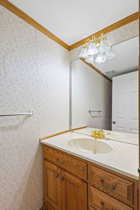 Tiny photo for 2703 Wayfaring Lane #B, Lisle, IL 60532 (MLS # 12585157)